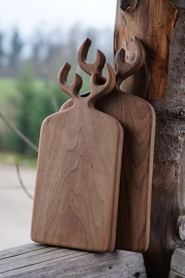 Handcrafted Deer Antler Wooden Serving &amp; Cutting Board