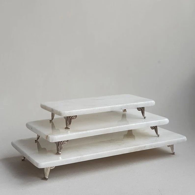 white marble 3-tier presentation set